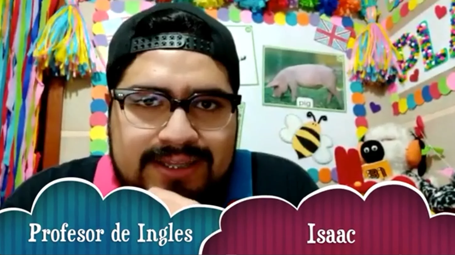 Profesor usan una bata Claus
